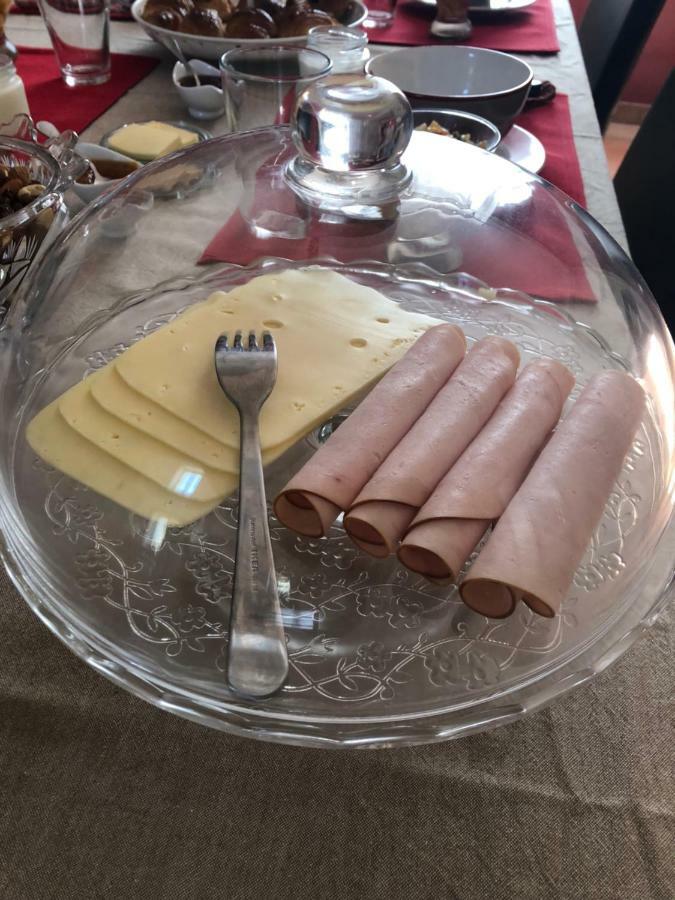 Le Nid De Sigogne Bed and Breakfast Buitenkant foto